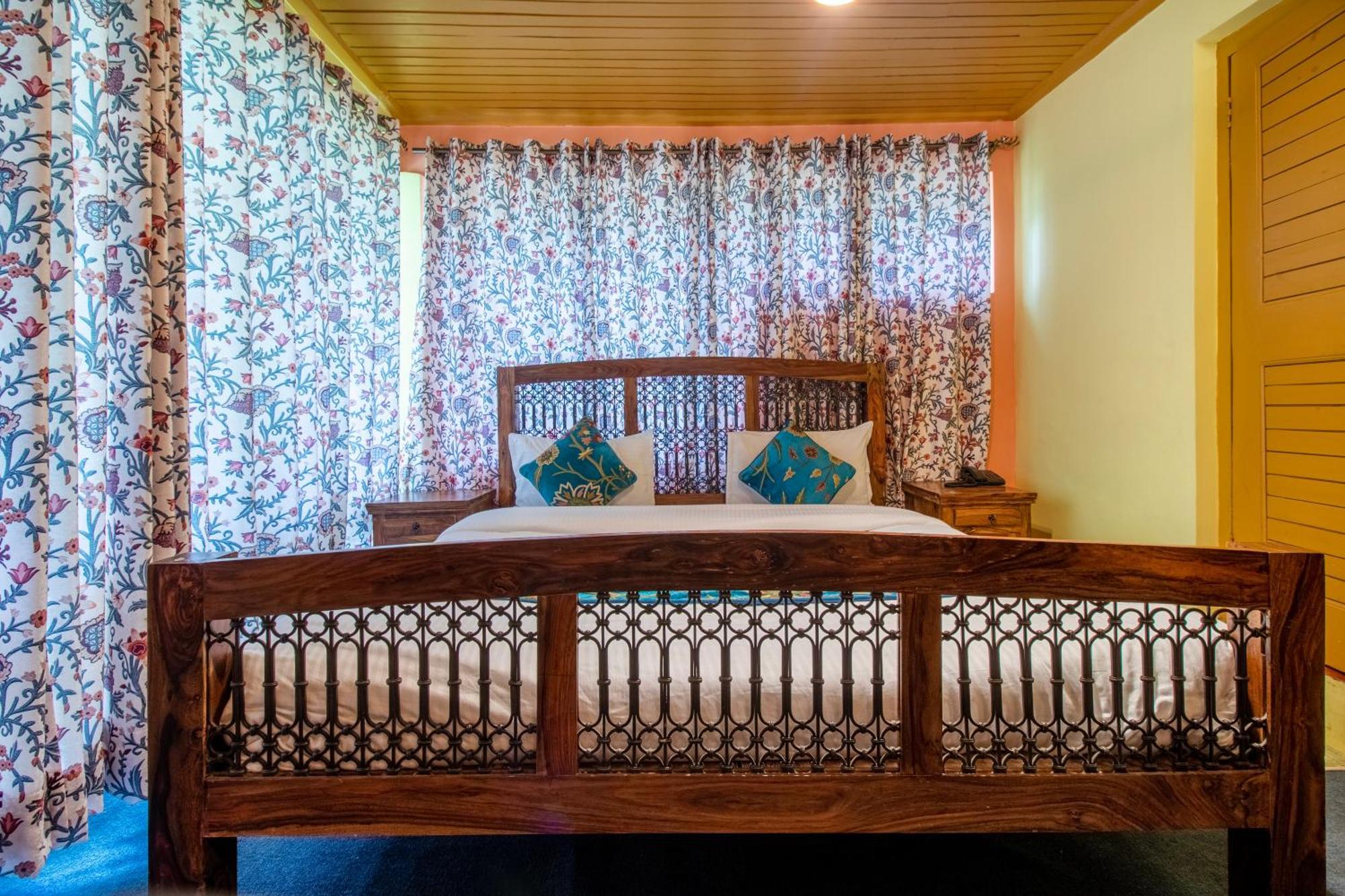 Hotel Little Silver Pahalgām Extérieur photo