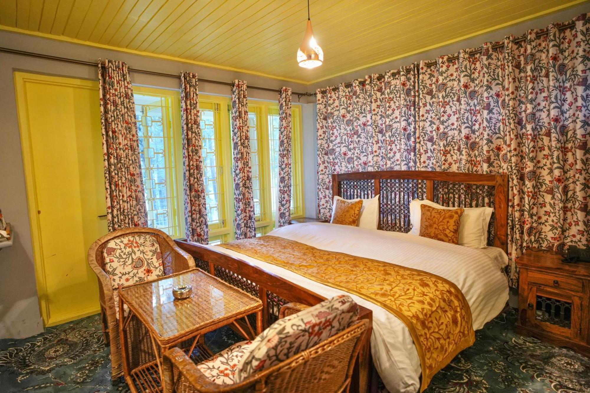 Hotel Little Silver Pahalgām Extérieur photo